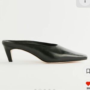 COPY - Reformation mules BRAND NEW IN BOX